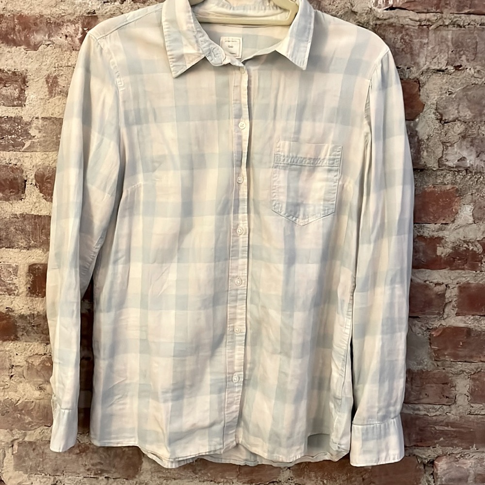 GAP Soft, Fitted, Boyfriend Button-Down Shirt
